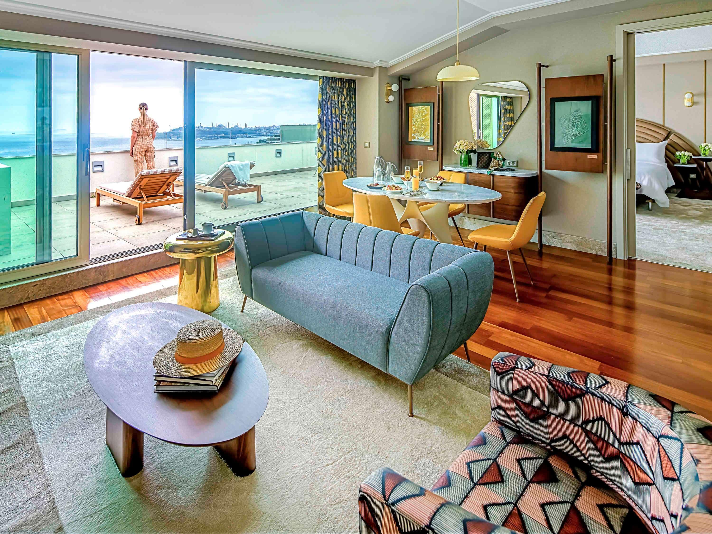 The Artisan Istanbul Mgallery Exterior photo A suite at the InterContinental
